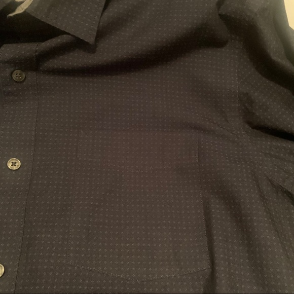 Van Heusen 1818 Men's Dress Shirt - Picture 8 of 13